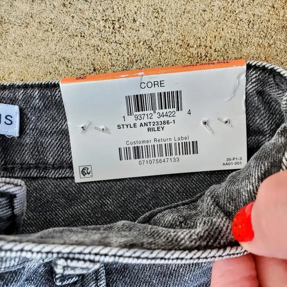 NWT AND NOW THIS Women's Size 26 Highrise Jeans Acid Wash - Picture 7 of 15